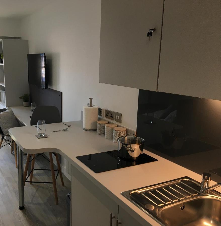 Modern Studios, Newcastle Under Lyme - Sk ภายนอก รูปภาพ
